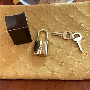 LOUIS VUITTON Lock & Keys
